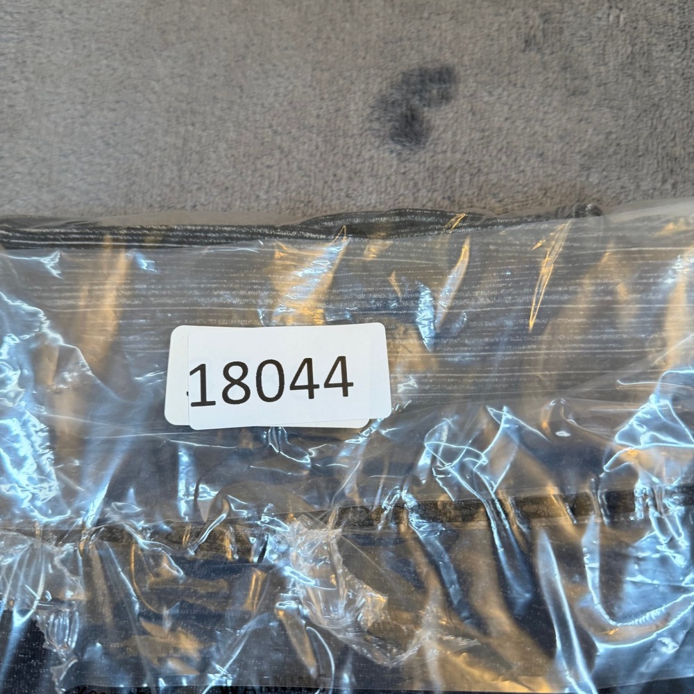 Athleta Space Dye Racerback Tank Top Shelf Bra Gray Womens Small 919068 - Picture 10 of 10